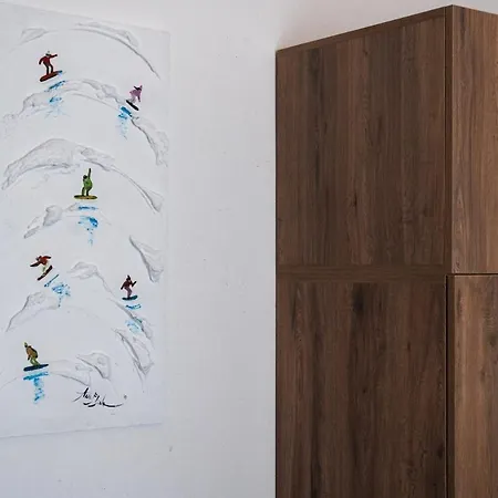 Host2u Highland Hideaway Апартаменты Банско