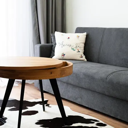 Host2u Highland Hideaway Апартаменты Банско