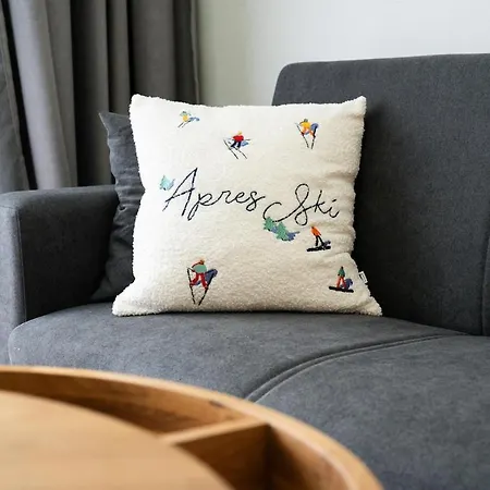 Апартаменты Host2u Highland Hideaway *