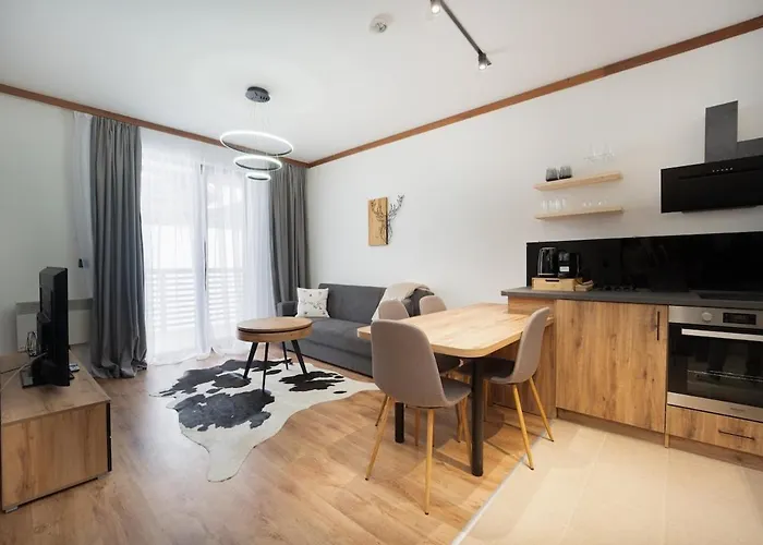 Host2u Highland Hideaway